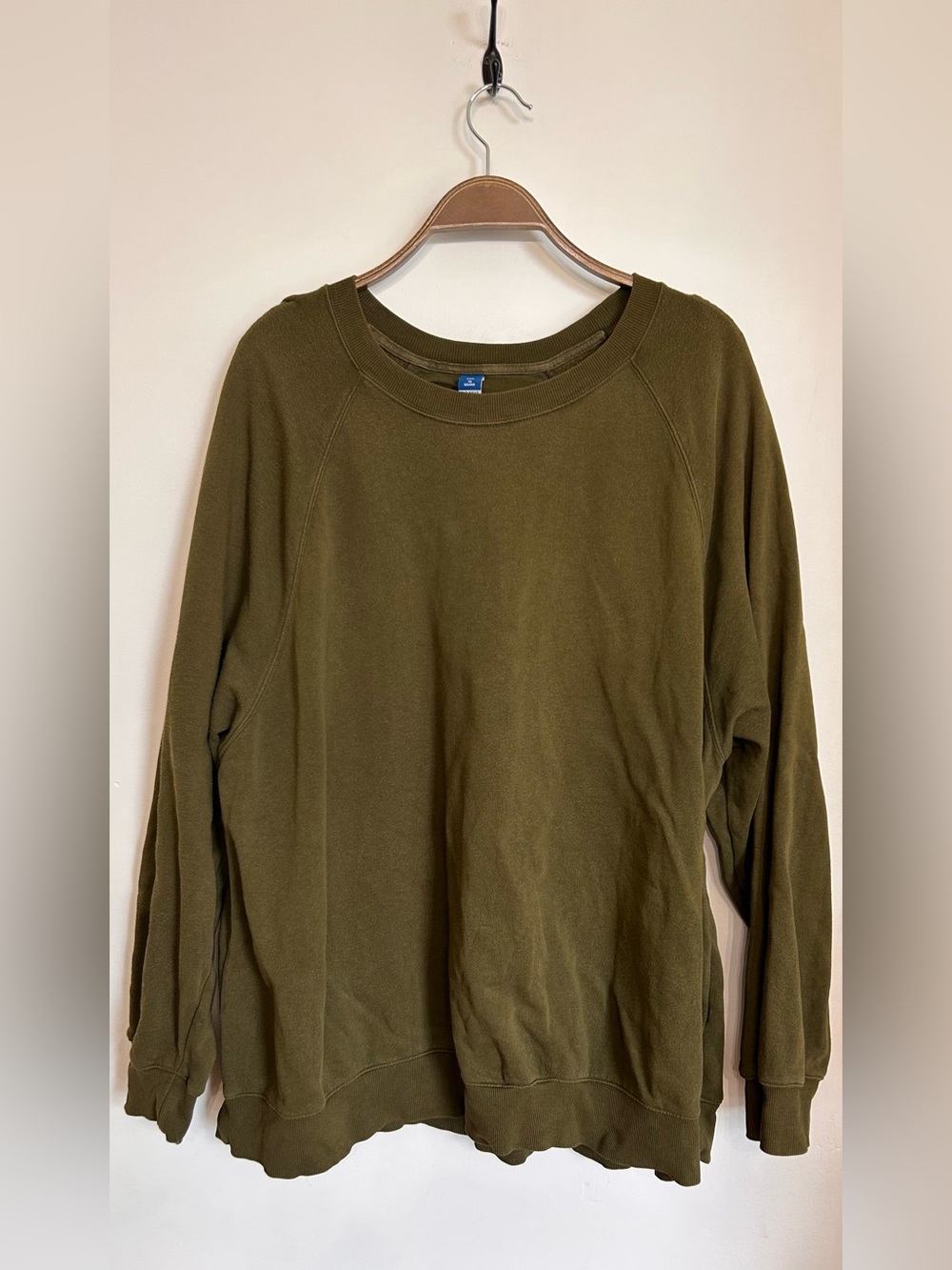 OLD NAVY CREW NECK SWEATER ARMY GREEN